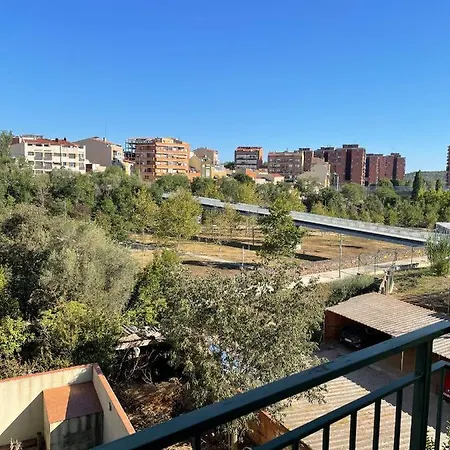 Acogedor Vallparadis Con Parking Terrassa