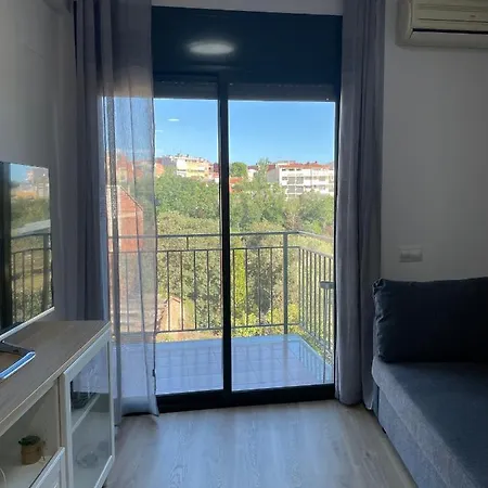 Acogedor Vallparadis Con Parking Terrassa