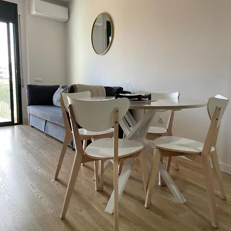 Acogedor Vallparadis Con Parking Terrassa